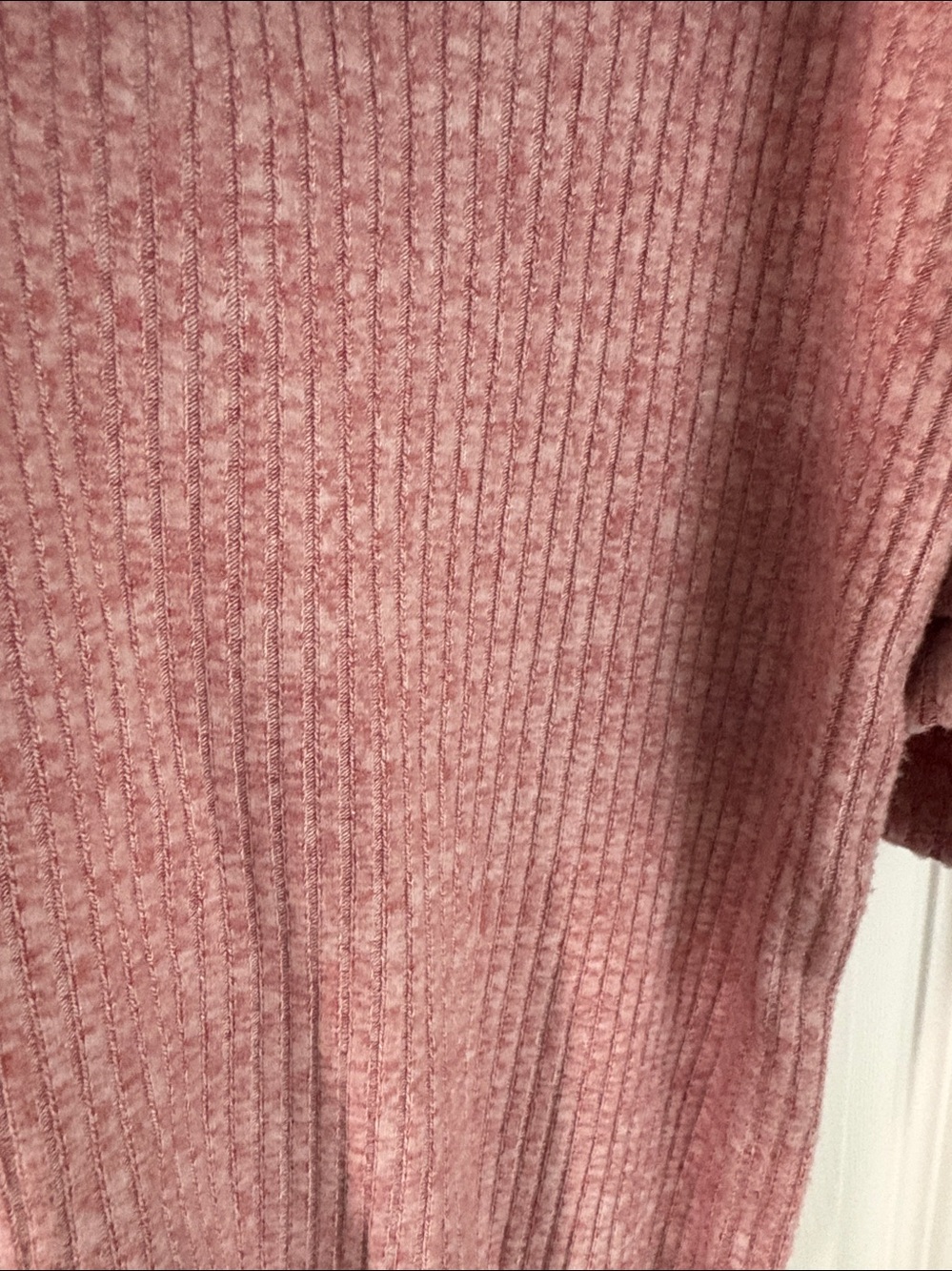 V-Neck Ribbed Cropped Sweater - Dusty Rose - Picture 6 of 6